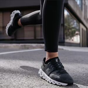 On Cloud Cloudswift 2 Women’s Running Shoes Size 9.5 Black Grey Lavender